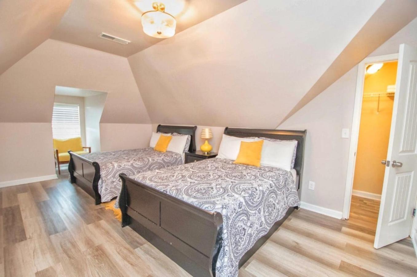 New 5 Star Luxury Home Sleeps 22 Near Airport Юніон-Сіті Екстер'єр фото